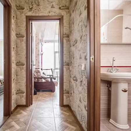 Legrand Shestnadcataya Gemchugina شقة